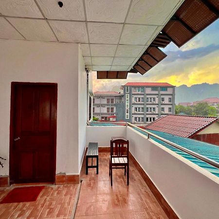 Easy Go Backpacker Hostel Vang Vieng Eksteriør billede