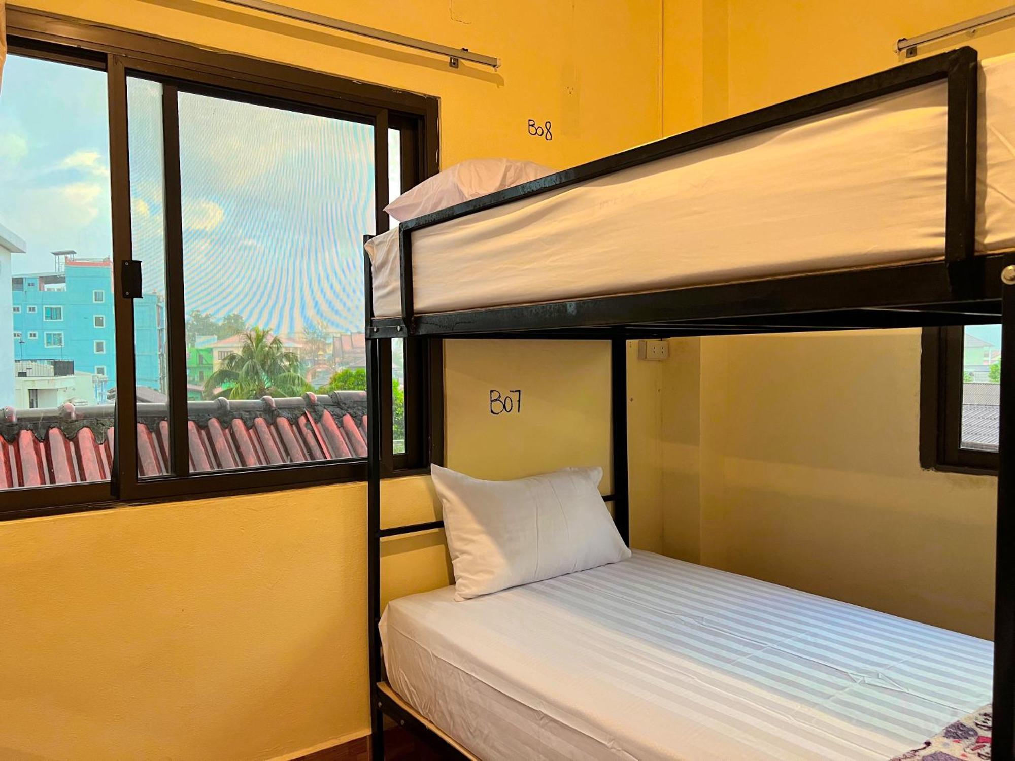 Easy Go Backpacker Hostel Vang Vieng Eksteriør billede