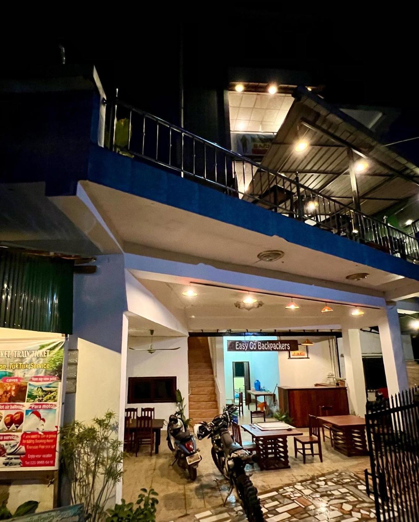Easy Go Backpacker Hostel Vang Vieng Eksteriør billede