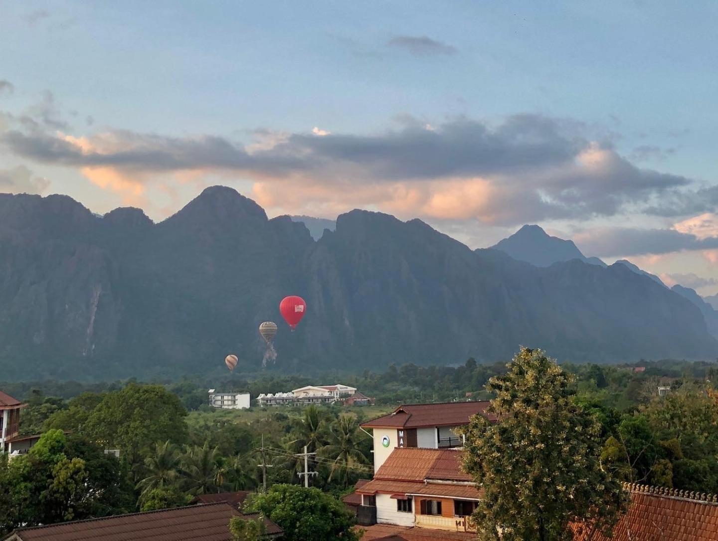 Easy Go Backpacker Hostel Vang Vieng Eksteriør billede