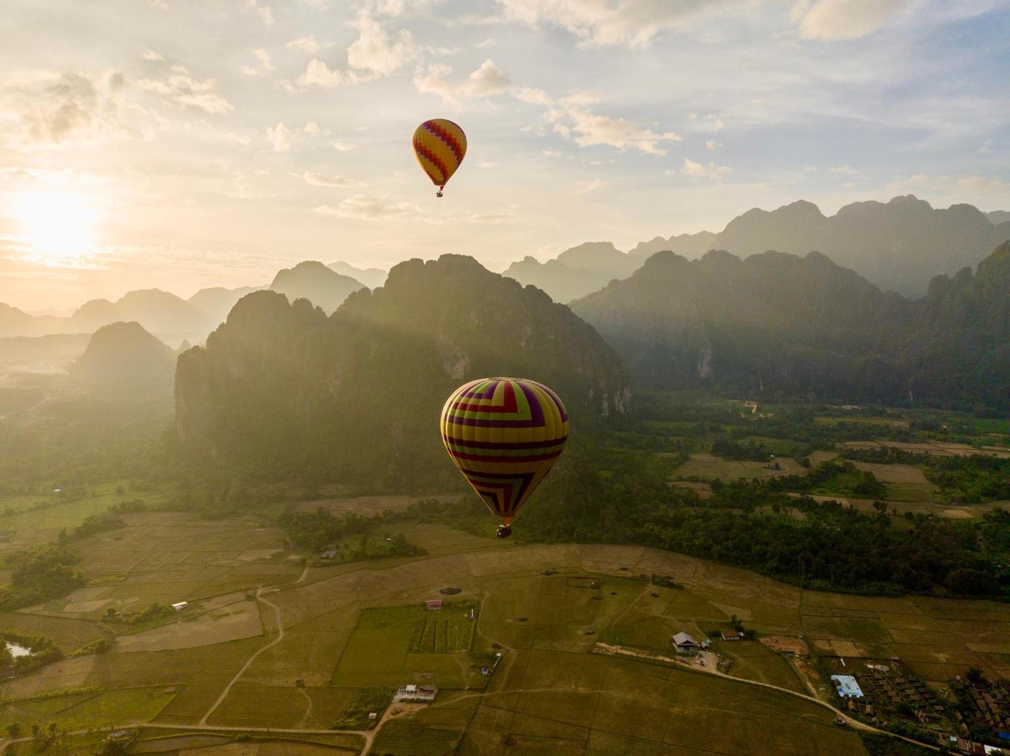 Easy Go Backpacker Hostel Vang Vieng Eksteriør billede
