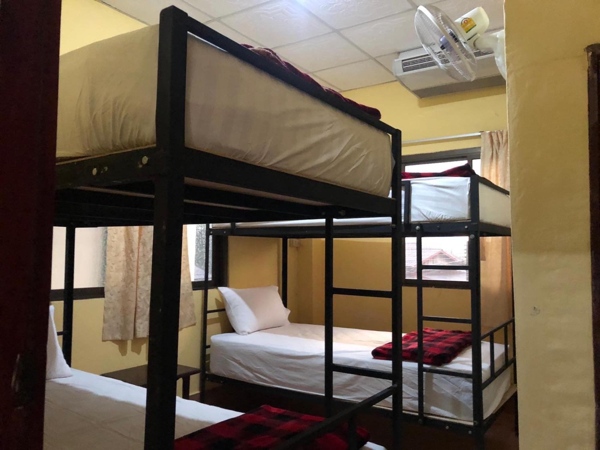 Easy Go Backpacker Hostel Vang Vieng Eksteriør billede