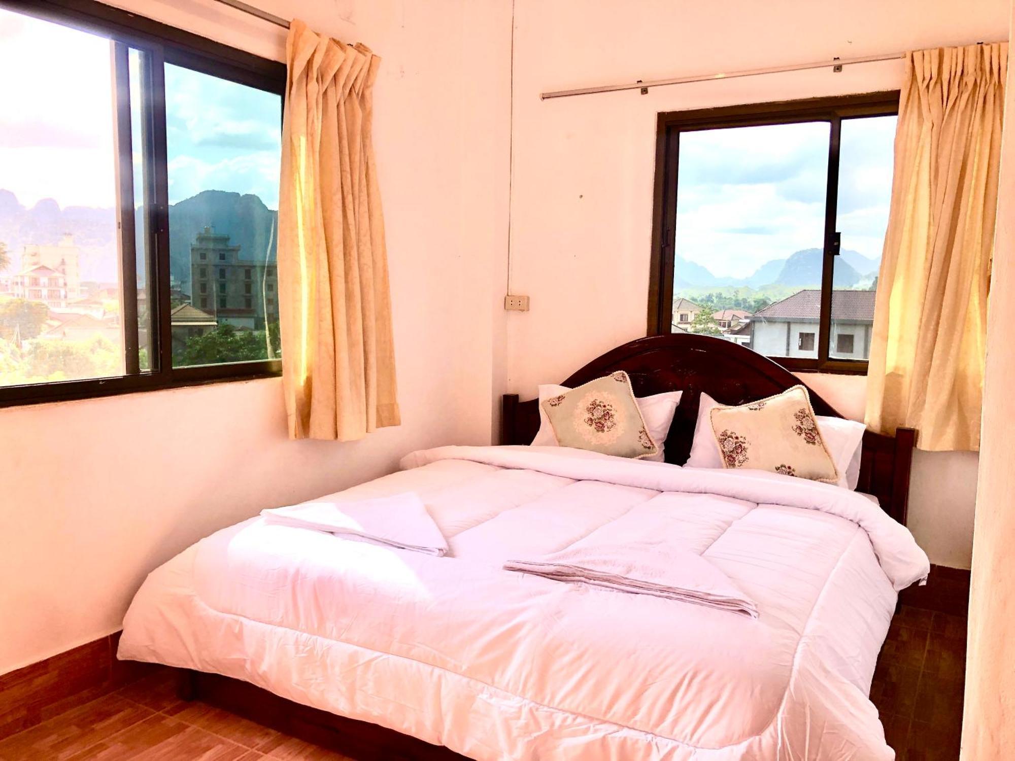 Easy Go Backpacker Hostel Vang Vieng Eksteriør billede